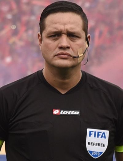 Samaniego, en el duelo del líder - Fútbol - ABC Color
