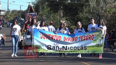 JÓVENES DE SAN JUAN DEL PARANÁ FESTEJARON EL INICIO DE LA PRIMAVERA