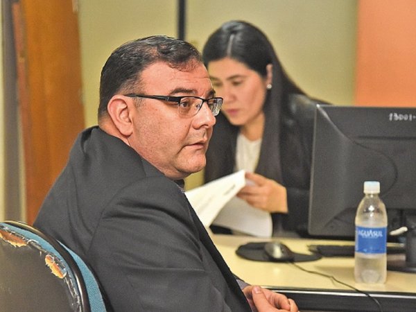 Fiscales obtienen prórroga para continuar investigación contra Tomás Rivas