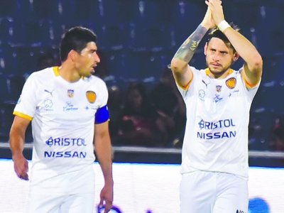 Kure DESTAPÓ UNA OLLA