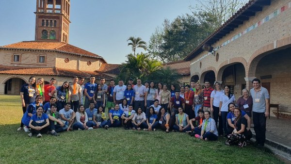 Jóvenes líderes de zonas rurales se capacitan sobre sus derechos y emprendedurismo