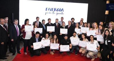 Premian a microemprendedores del concurso