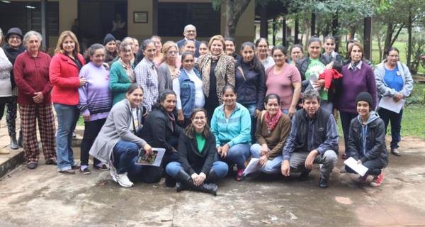 Entregarán microcréditos a 400 mujeres de Caaguazú