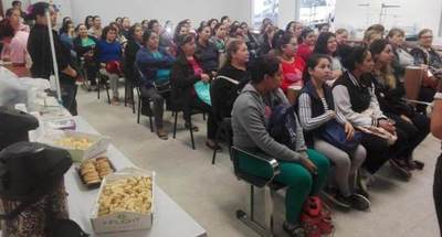 Desarrollan curso de confecciones básicas en Centro Ciudad Mujer