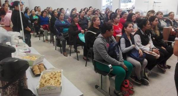 Desarrollan curso de confecciones básicas en Centro Ciudad Mujer