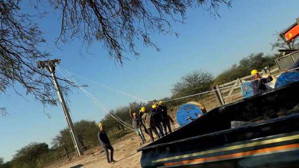 Se amplía la red de distribución de energía eléctrica en el Chaco Paraguayo