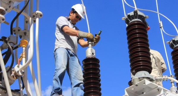 Clientes de Fernando de la Mora y Asunción con suministro eléctrico más confiable