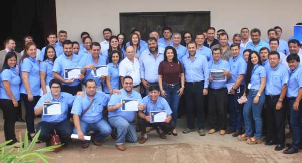 El CAH clausuró el curso-taller de atención al cliente