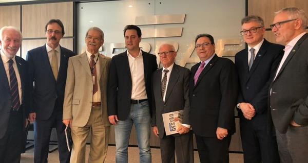 Director paraguayo de ITAIPU se reunió con gobernador electo y empresarios del Estado de Paraná