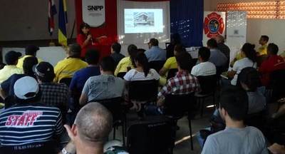 Técnicos de Yacyretá comparten experiencia sobre prevención de riesgos laborales