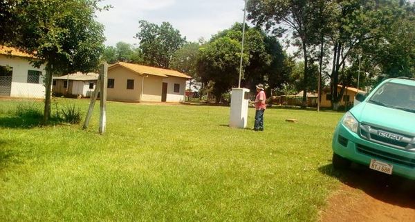 ANDE realizó jornada de trabajo en territorios sociales