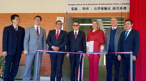 Inauguran laboratorios de la Universidad Taiwán-Paraguay