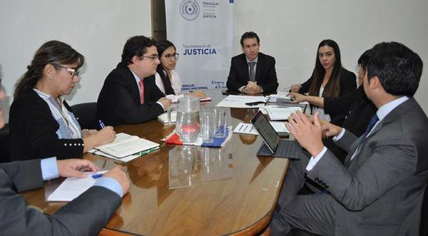 Ministerio de Justicia y Banco Mundial evalúan avances del proyecto de Ley de Insolvencias