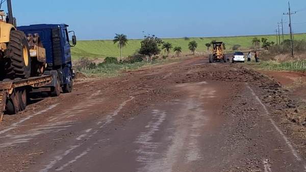 Yacyretá inició reparación del tramo vial San Cosme y Atinguy