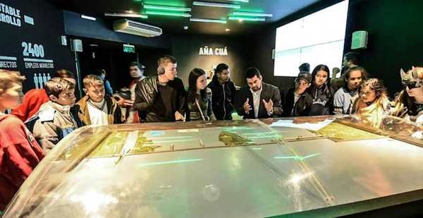 Yacyretá se adjudicó el premio a mejor Stand en tecnología e innovación en la Expo 2019