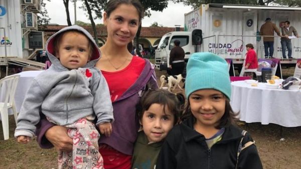 Ciudad Mujer Móvil de la Gente se alista rumbo a Itapúa