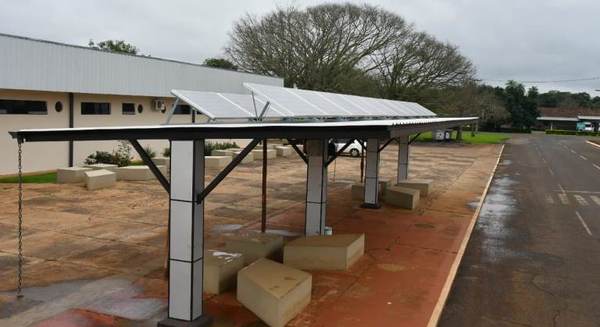 ITAIPU implementa sistema piloto para aprovechar la energía renovable de inyección directa