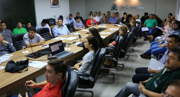 Capacitan a funcionarios de Yacyretá sobre cambio climático y recursos hídricos