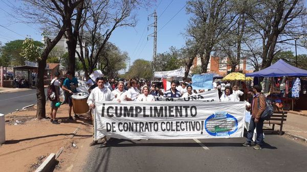 “Un cuarto de lo que gana Friedmann, sin título universitario, estamos pidiendo” - Nacionales - ABC Color