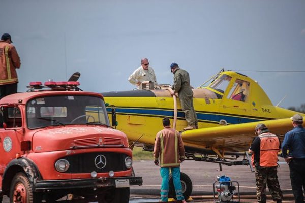 Gestionan más helicópteros y avión para hacer frente a incendios forestales » Ñanduti
