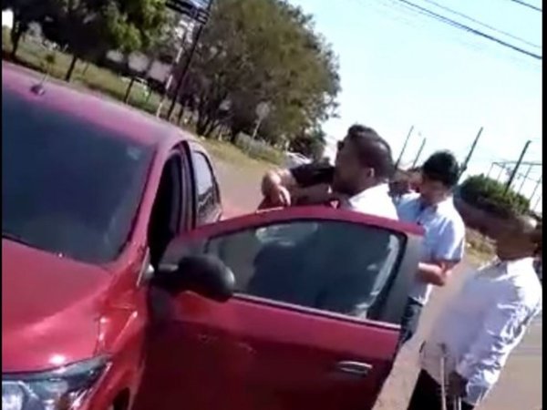 Con serenata pidió perdón a su enamorada