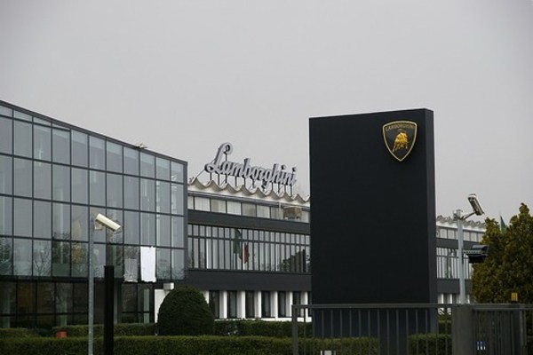 Lamborghini quiere fabricar autos eléctricos en Paraguay - ADN Paraguayo