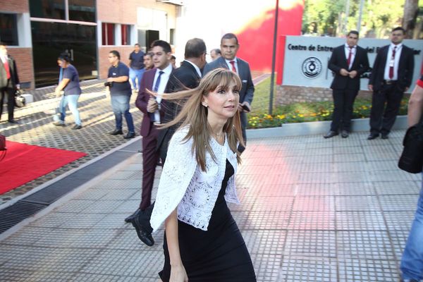 Denuncian a la ministra de Trabajo Bacigalupo ante la OIT