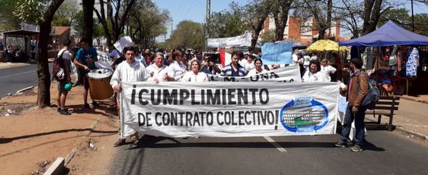 Hospital de Clínicas retoma la huelga y espera que gobierno cumpla promesa - Locales - ABC Color