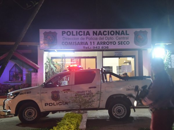 Supuestos motoasaltantes son aprehendidos tras persecución
