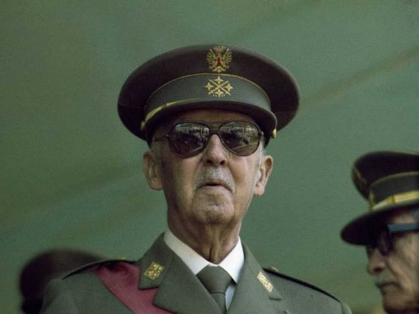Tribunal Supremo español aprueba exhumar a Franco