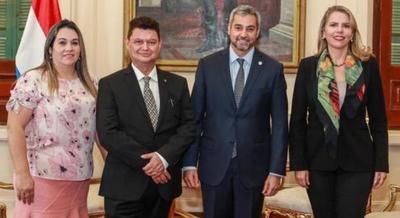 Empresa Lamborghini explora posibilidad de fabricar autos eléctricos en Paraguay