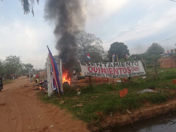 Desalojo simultáneo en tres asentamientos de Luque