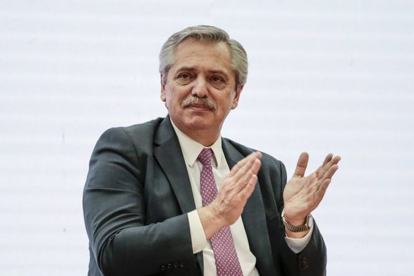 Alberto Fernández corteja a Wall Street