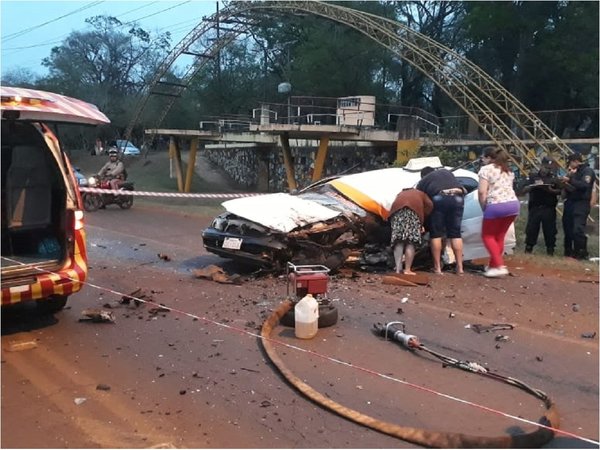 Un taxista muere en grave accidente sobre supercarretera Itaipú
