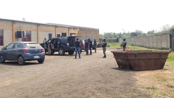 Detienen a 4 policías en Concepción