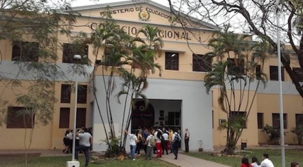 HOY / Docente robó cédula a su colega para estafar: irá a la cárcel