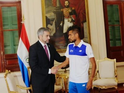 Mario Abdo expresó predisposición de apoyo a fondista paraguayo para Tokyo 2020