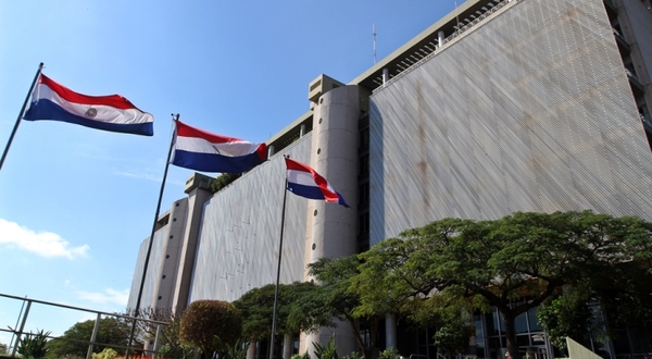 BCP redujo tasa de política monetaria a 4% para estimular concesión de créditos a tasas más bajas