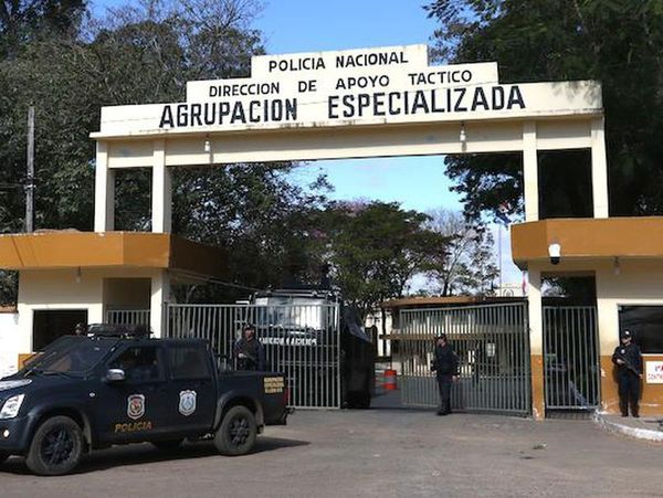 “Narcopolicías” serán recluidos en la Agrupación Especializada - ADN Paraguayo