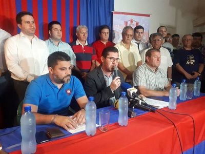 “Manejaron a su antojo la comisión electoral” - Fútbol - ABC Color