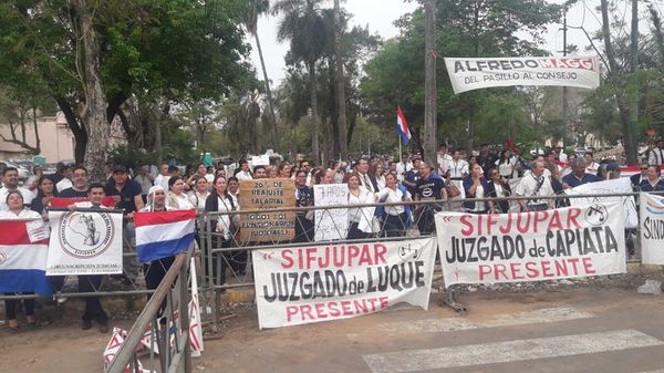Funcionarios judiciales se manifiestan en favor del Presupuesto 2020 - Nacionales - ABC Color