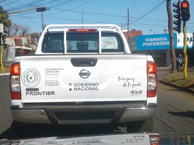 Vehículos estatales, sin chapa - Crónicas Ciudadanas - ABC Color