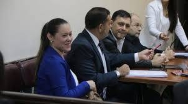 HOY / Caso "niñera de oro": Bogado y Gabriela apelaron, pero la Cámara les bajó el pulgar
