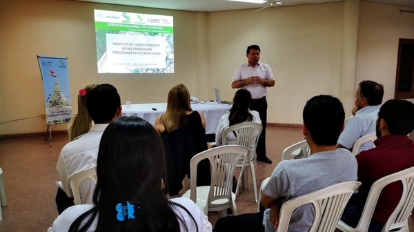 Catastro lleva adelante capacitaciones técnicas en Itapúa