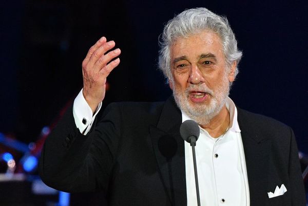 Plácido Domingo se retira de la Met Opera un día antes del estreno de Macbeth - Música - ABC Color