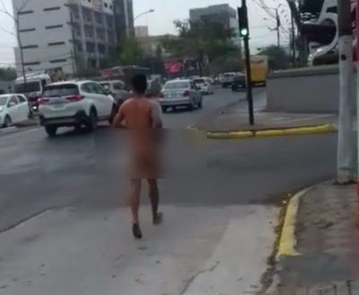 Hombre corre desnudo sobre Mariscal López  - Nacionales - ABC Color