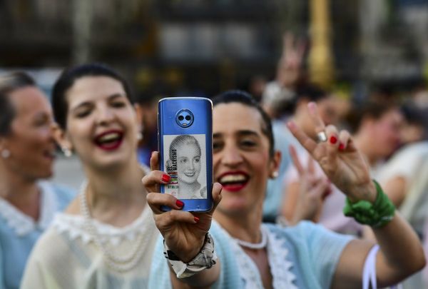 “Evitas”, “flashmob” o “frutazos”: las protestas en Argentina