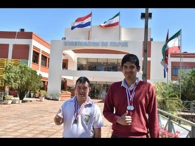 MEDALLAS PARA ATLETAS ENCARNACENOS EN JUEGOS REGIONALES DE OLIMPIADAS ESPECIALES