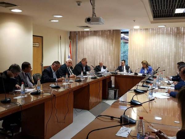 REUNIÓN CON LA COMISIÓN BICAMERAL DE PRESUPUESTO DEL GOBERNADOR DE ITAPÚA