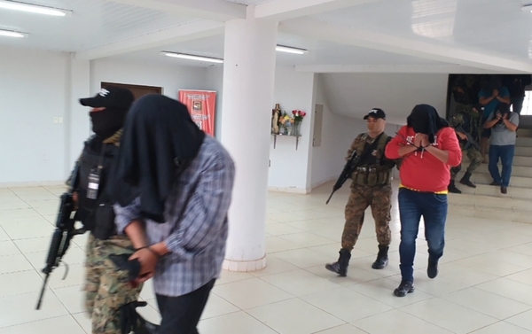 Investigarán bienes de policías detenidos